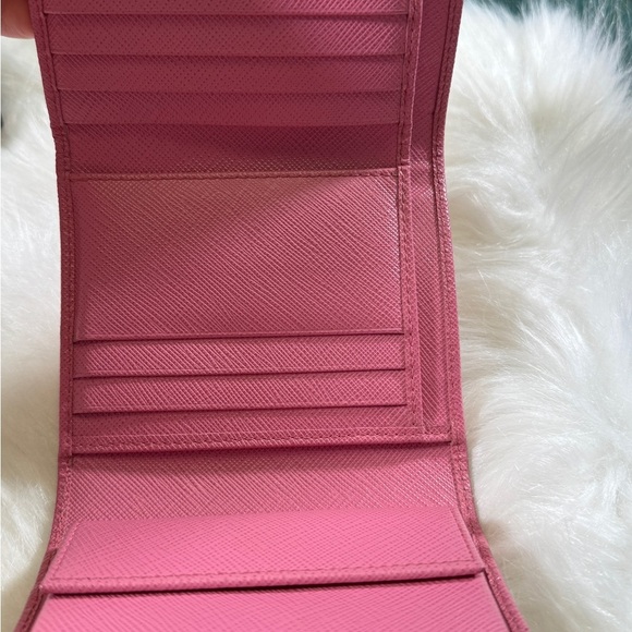 Authantic Prada Pink Trifold Hand Wallet - Picture 10 of 16